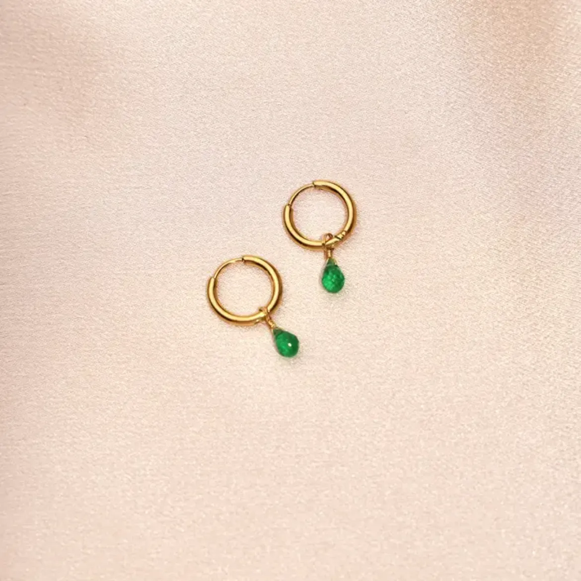 Immagine di Victoire Collection Orecchini in acciaio inox con cristallo verde