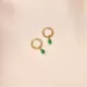 Immagine di Victoire Collection Orecchini in acciaio inox con cristallo verde